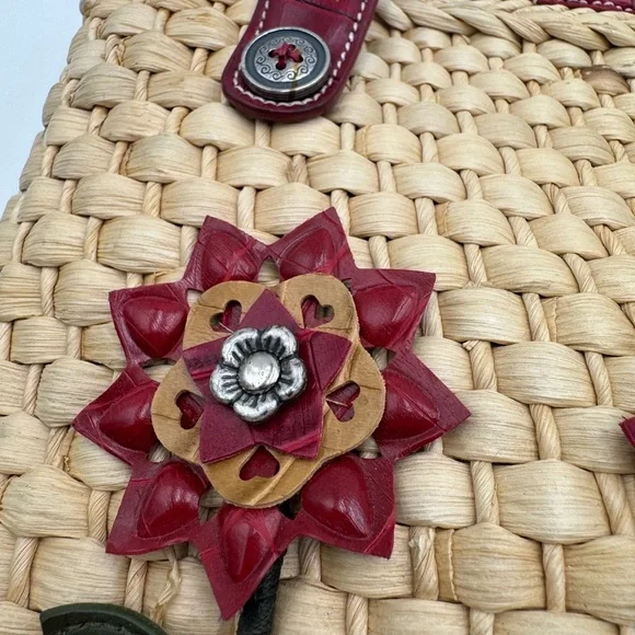 Elka Accessories Shoulder Bag - Picture 9 of 11